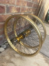 ARAYA GOLD WHEELS Suntour Hubs